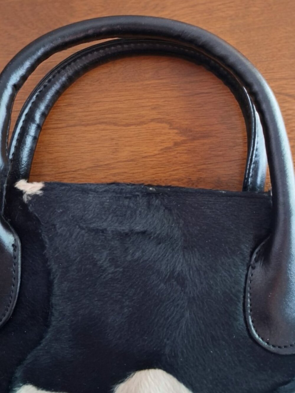 VTG 90s Cow Print Faux Fur Small Handbag - Picture 3 of 6